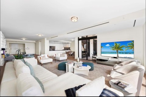 Condo in Miami Beach, Florida, 3 bedrooms  № 2062007 - photo 7