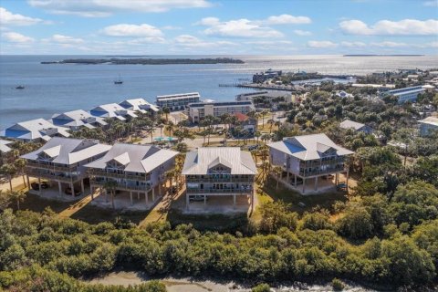 Condo à Cedar Key, Floride, 2 chambres  № 2098535