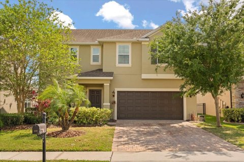 House in Winter Garden, Florida 4 bedrooms, 245.91 sq.m. № 1628626 - photo 1