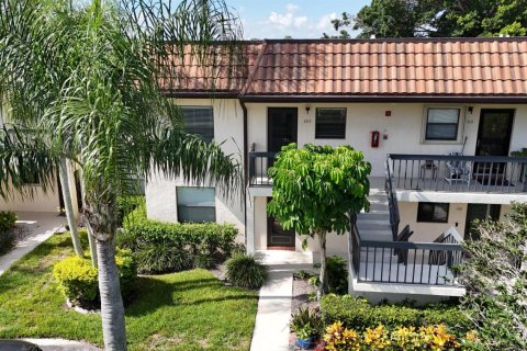 Condo in Lake Worth, Florida, 2 bedrooms № 2246054 - photo 3