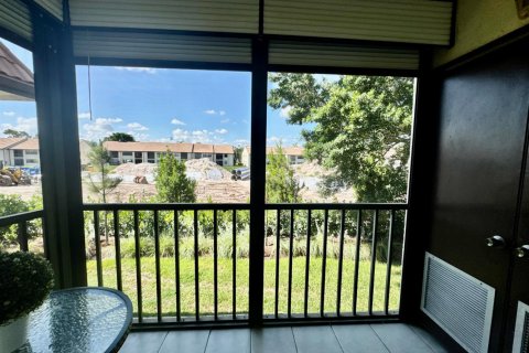 Condo in Lake Worth, Florida, 2 bedrooms № 2246054 - photo 28