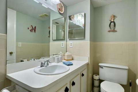 Condo in Lake Worth, Florida, 2 bedrooms № 2246054 - photo 23