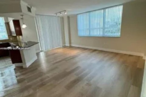 Condominio en venta en Miami, Florida, 2 dormitorios, 107.77 m2 № 2009090 - foto 4