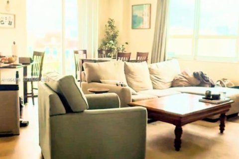 Condominio en venta en Miami, Florida, 2 dormitorios, 107.77 m2 № 2009090 - foto 11