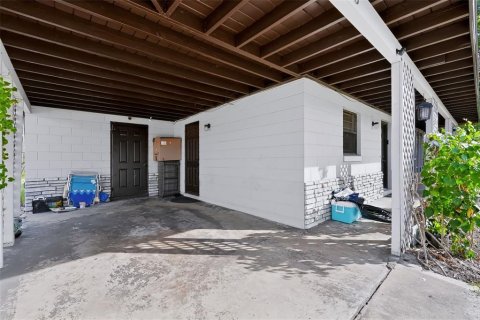 Villa ou maison à vendre à Orlando, Floride: 4 chambres, 111.11 m2 № 2415049 - photo 5