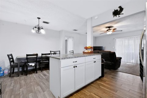 Villa ou maison à vendre à Orlando, Floride: 4 chambres, 111.11 m2 № 2415049 - photo 15