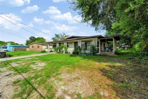 Villa ou maison à vendre à Orlando, Floride: 4 chambres, 111.11 m2 № 2415049 - photo 4