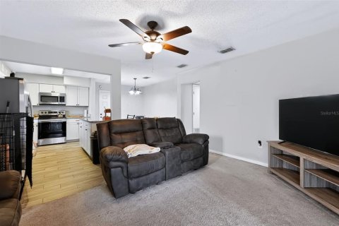 Villa ou maison à vendre à Orlando, Floride: 4 chambres, 111.11 m2 № 2415049 - photo 9