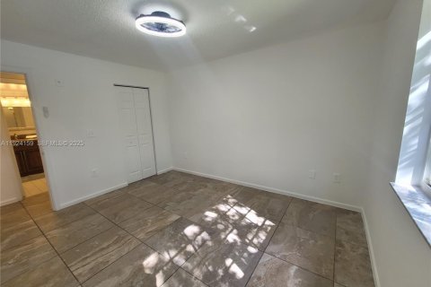 Copropriété à louer à Miramar, Floride: 3 chambres, 104.52 m2 № 1982223 - photo 13