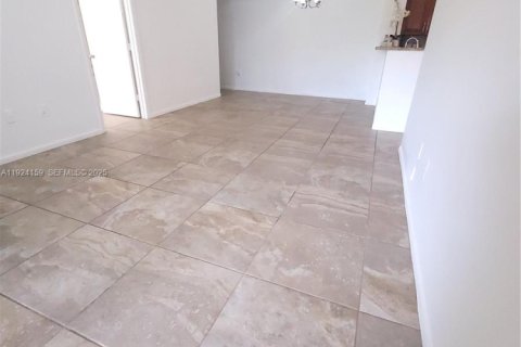 Copropriété à louer à Miramar, Floride: 3 chambres, 104.52 m2 № 1982223 - photo 7