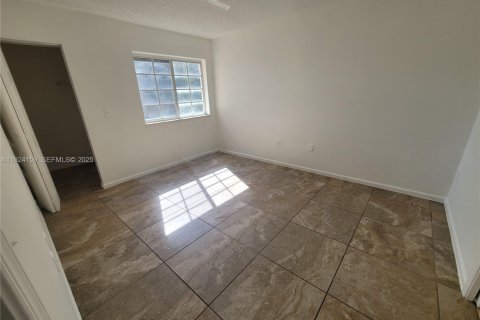 Copropriété à louer à Miramar, Floride: 3 chambres, 104.52 m2 № 1982223 - photo 14