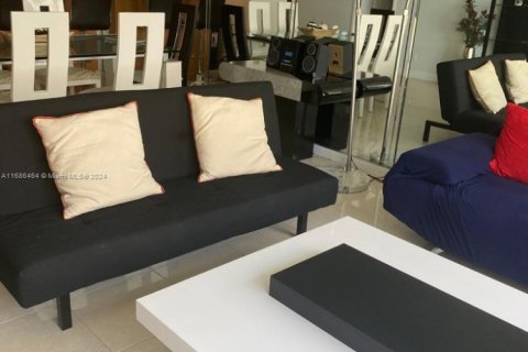 Apartamento en alquiler en Miami Beach, Florida, 2 dormitorios, 91.04 m2 № 1985153 - foto 9