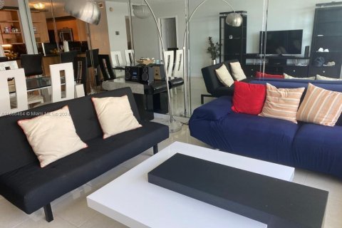 Apartamento en alquiler en Miami Beach, Florida, 2 dormitorios, 91.04 m2 № 1985153 - foto 10