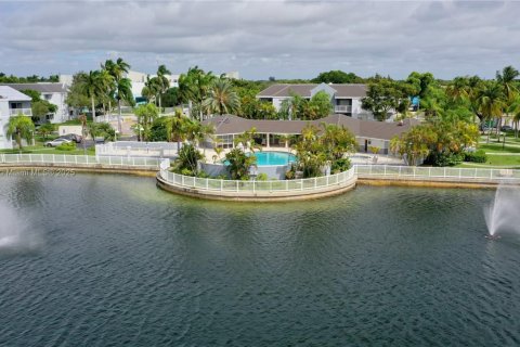 Appartement à louer à Cutler Bay, Floride: 2 chambres, 103.4 m2 № 1920505 - photo 20