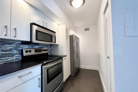 Appartement à louer à Cutler Bay, Floride: 2 chambres, 103.4 m2 № 1920505 - photo 7