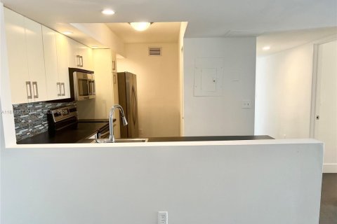 Appartement à louer à Cutler Bay, Floride: 2 chambres, 103.4 m2 № 1920505 - photo 6