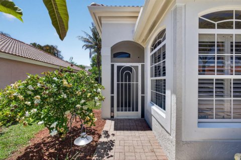 Casa en venta en Riviera Beach, Florida, 4 dormitorios, 175.59 m2 № 2367766 - foto 5