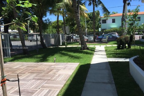 Copropriété à louer à Miami Beach, Floride: 1 chambre, 48.4 m2 № 2397642 - photo 9