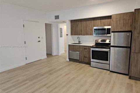 Copropriété à louer à Miami Beach, Floride: 1 chambre, 48.4 m2 № 2397642 - photo 6
