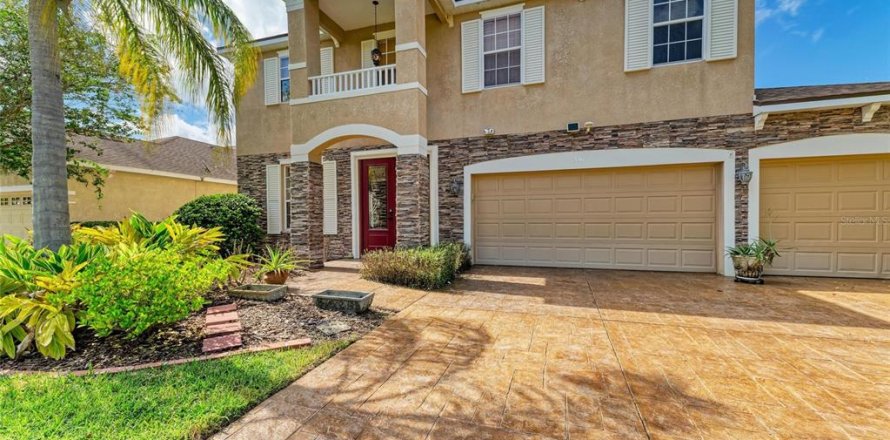 House in Bradenton, Florida 4 bedrooms, 303.79 sq.m. № 1886507