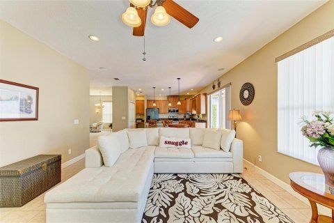House in Bradenton, Florida 4 bedrooms, 303.79 sq.m. № 1886507 - photo 13