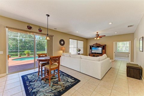 House in Bradenton, Florida 4 bedrooms, 303.79 sq.m. № 1886507 - photo 11