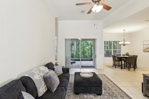 House in Weeki Wachee, Florida 3 bedrooms, 158.21 sq.m. № 1677747 - photo 8