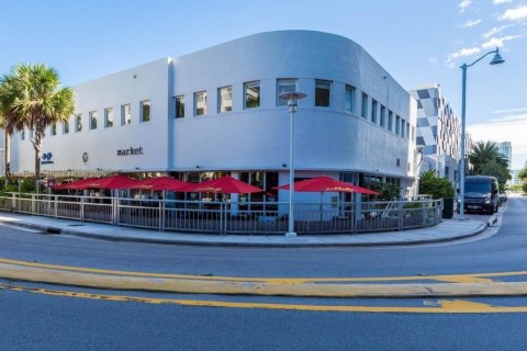 Propiedad comercial en venta en Miami Beach, Florida № 1882272 - foto 13
