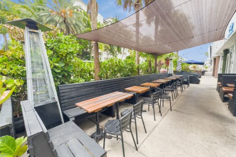 Propiedad comercial en venta en Miami Beach, Florida № 1882272 - foto 10