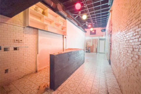 Propiedad comercial en venta en Miami Beach, Florida № 1882272 - foto 8
