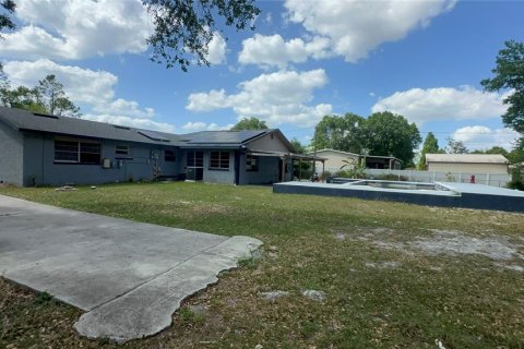 House in Davenport, Florida 3 bedrooms, 209.03 sq.m. № 1732555 - photo 20
