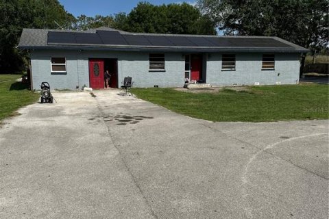 House in Davenport, Florida 3 bedrooms, 209.03 sq.m. № 1732555 - photo 1
