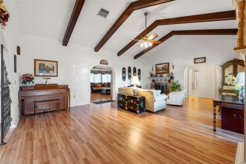 Villa ou maison à vendre à Leesburg, Floride: 5 chambres, 303.23 m2 № 2399251 - photo 23