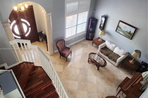 Casa en venta en Miami, Florida, 5 dormitorios, 270.9 m2 № 1814382 - foto 6