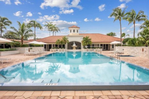 Condo in Aventura, Florida, 2 bedrooms  № 2015236 - photo 6