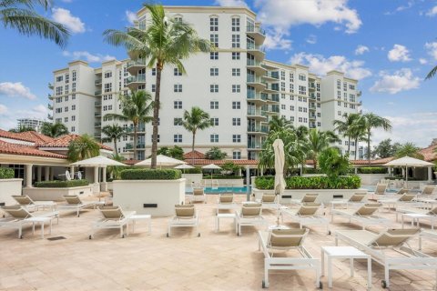 Condo in Aventura, Florida, 2 bedrooms  № 2015236 - photo 9