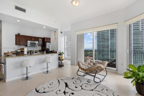 Condo in Aventura, Florida, 2 bedrooms  № 2015236 - photo 22