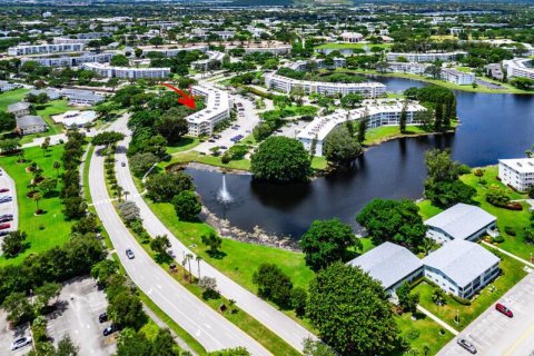 Condo in Deerfield Beach, Florida, 2 bedrooms № 2191279 - photo 25