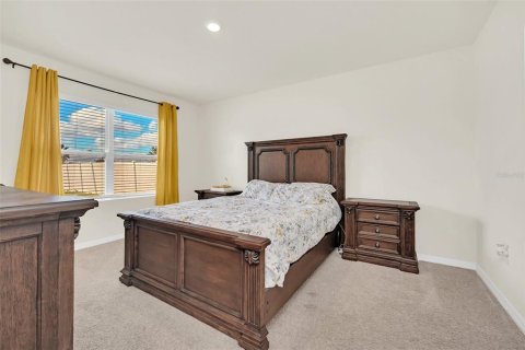 House in Winter Haven, Florida 4 bedrooms, 171.96 sq.m. № 1549423 - photo 13