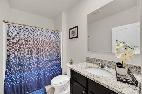 House in Winter Haven, Florida 4 bedrooms, 171.96 sq.m. № 1549423 - photo 19