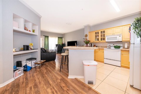 Condo in Orlando, Florida, 1 bedroom  № 1793001 - photo 11