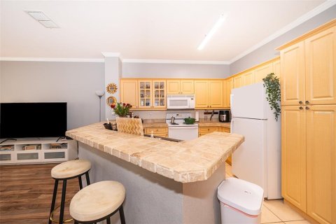 Condo in Orlando, Florida, 1 bedroom  № 1793001 - photo 9