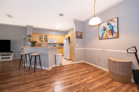 Condo in Orlando, Florida, 1 bedroom  № 1793001 - photo 8