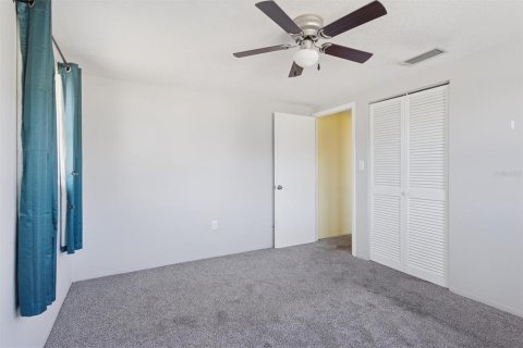 Villa ou maison à vendre à Port Richey, Floride: 2 chambres, 100.52 m2 № 2148069 - photo 14