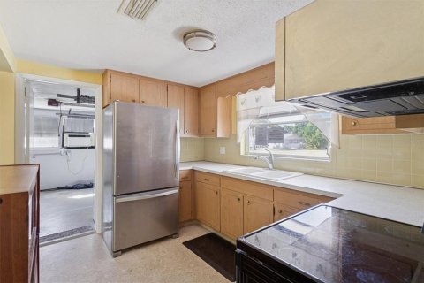 Villa ou maison à vendre à Port Richey, Floride: 2 chambres, 100.52 m2 № 2148069 - photo 12