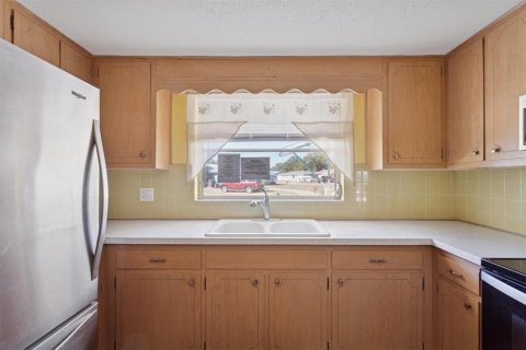 Villa ou maison à vendre à Port Richey, Floride: 2 chambres, 100.52 m2 № 2148069 - photo 11