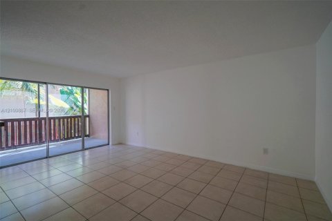 Copropriété à louer à Miami, Floride: 2 chambres, 84.63 m2 № 2407623 - photo 6