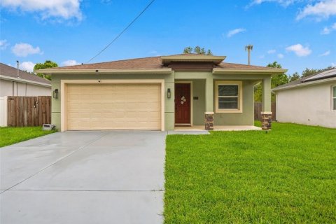 Villa ou maison à Tampa, Floride 3 chambres, 151.62 m2 № 2405141