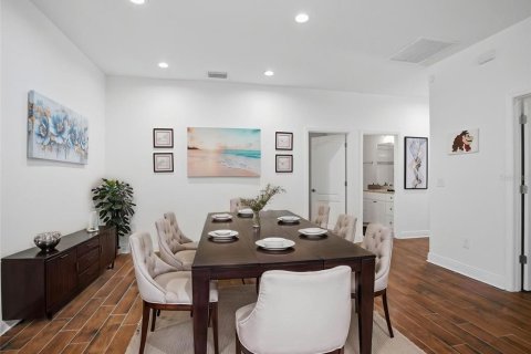 Villa ou maison à vendre à Tampa, Floride: 3 chambres, 151.62 m2 № 2405141 - photo 24