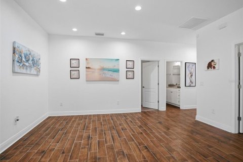 Villa ou maison à vendre à Tampa, Floride: 3 chambres, 151.62 m2 № 2405141 - photo 23
